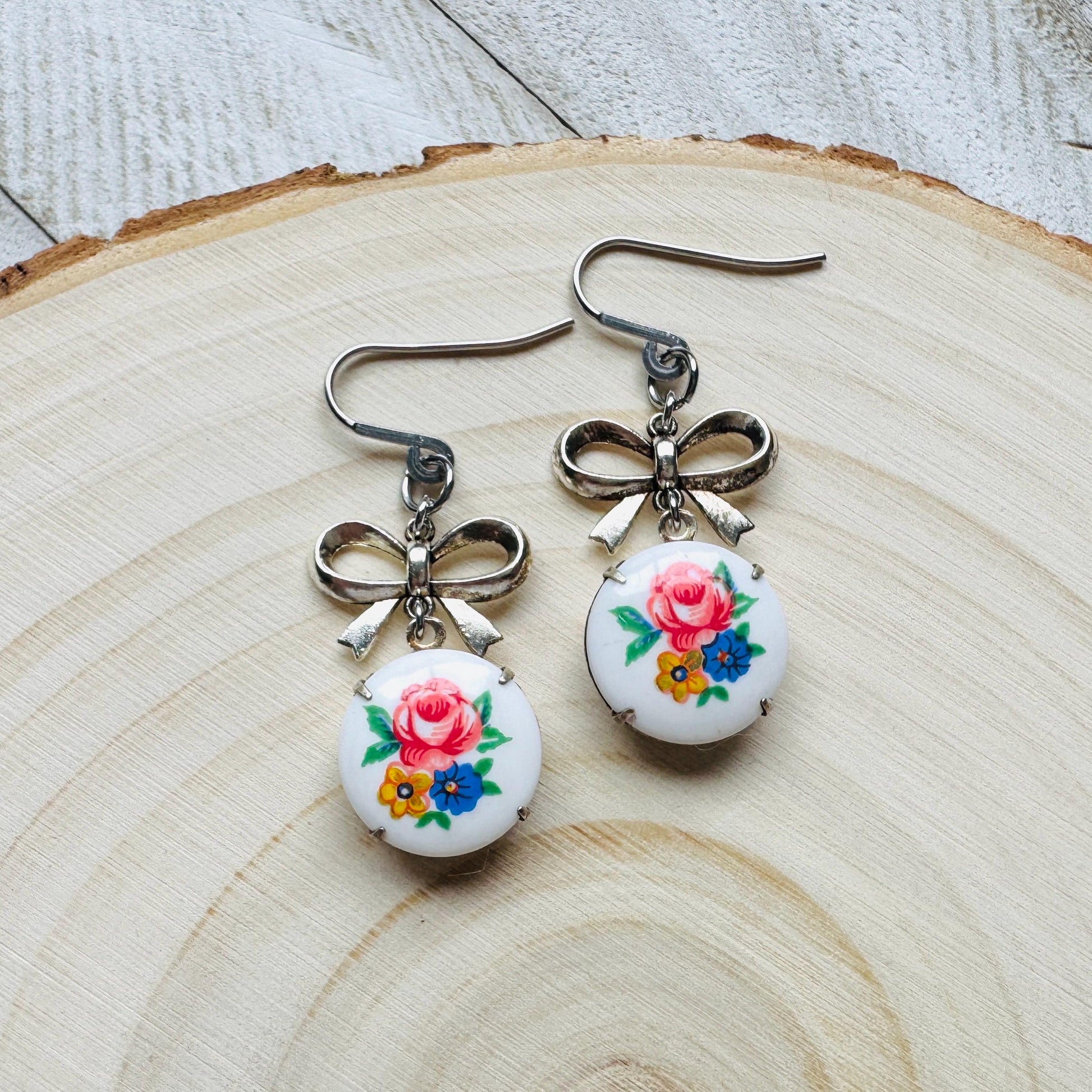 Bow Earrings, Flower Earrings, Fairycore Jewelry, Cottagecore Jewelry, Nature Lover Gift, Unique Gifts for Teachers, Plant Mom Gifts for Her