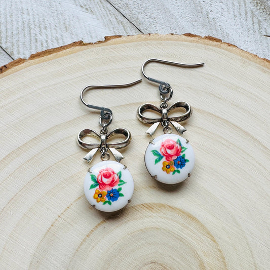 Bow Earrings, Flower Earrings, Fairycore Jewelry, Cottagecore Jewelry, Nature Lover Gift, Unique Gifts for Teachers, Plant Mom Gifts for Her