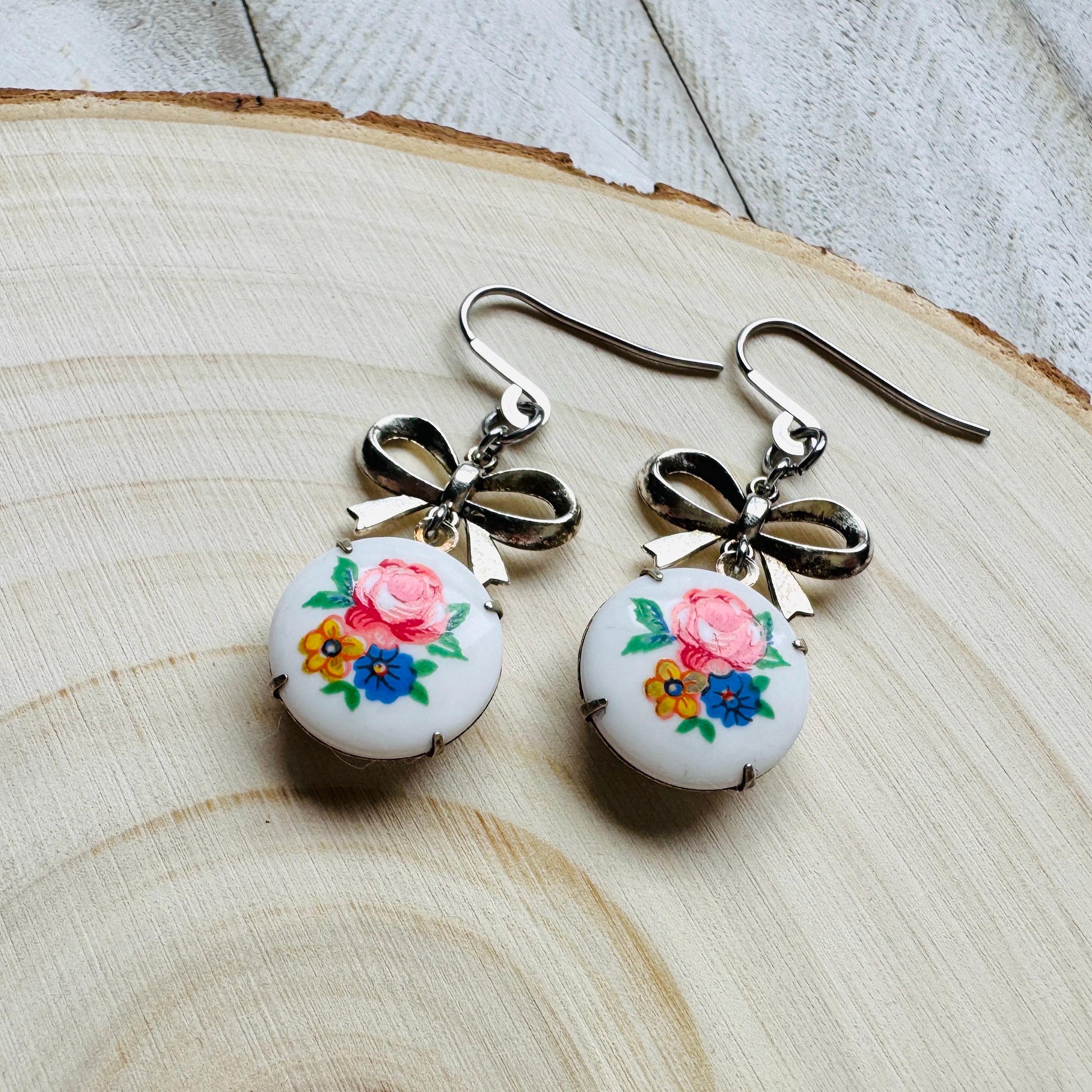 Bow Earrings, Flower Earrings, Fairycore Jewelry, Cottagecore Jewelry, Nature Lover Gift, Unique Gifts for Teachers, Plant Mom Gifts for Her