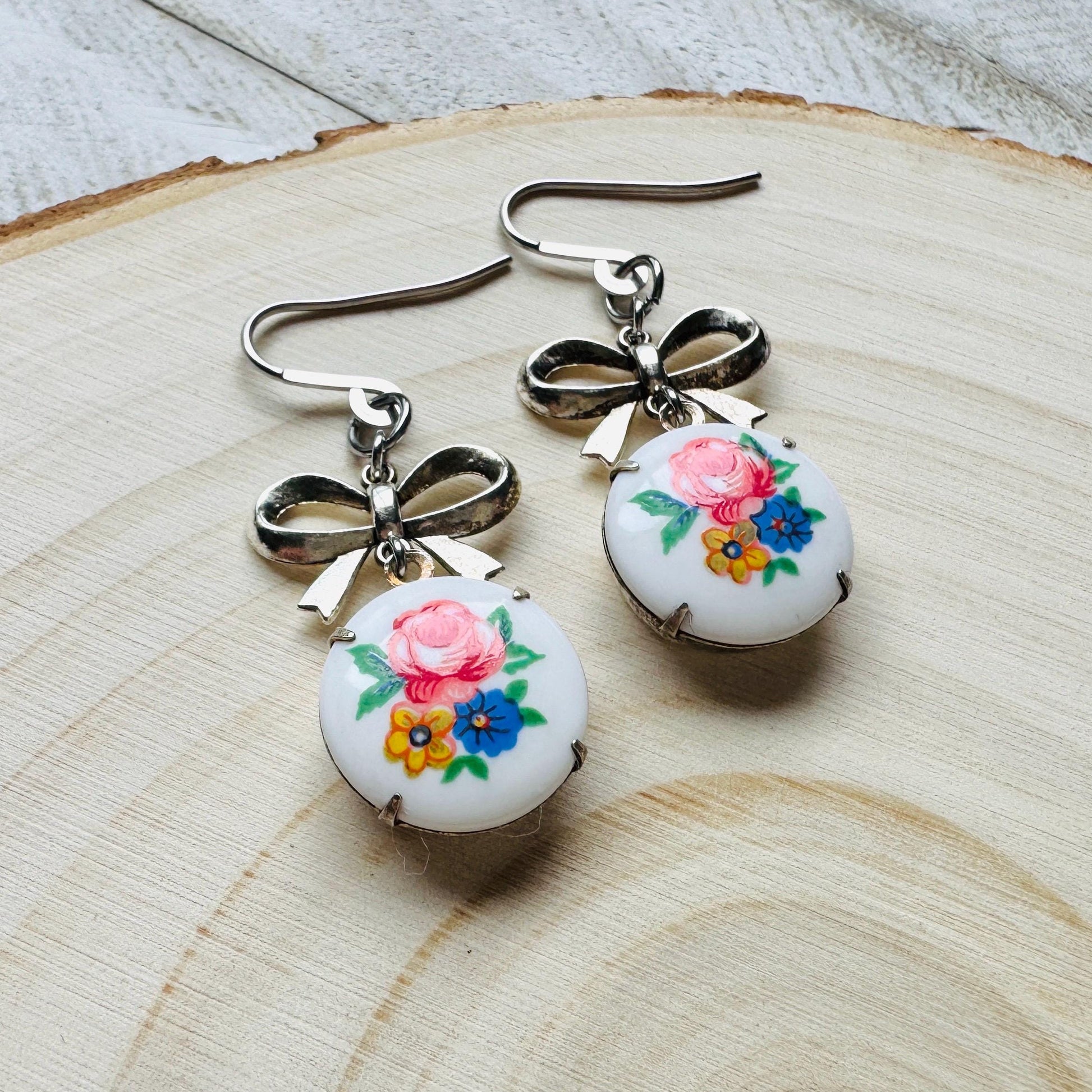 Bow Earrings, Flower Earrings, Fairycore Jewelry, Cottagecore Jewelry, Nature Lover Gift, Unique Gifts for Teachers, Plant Mom Gifts for Her