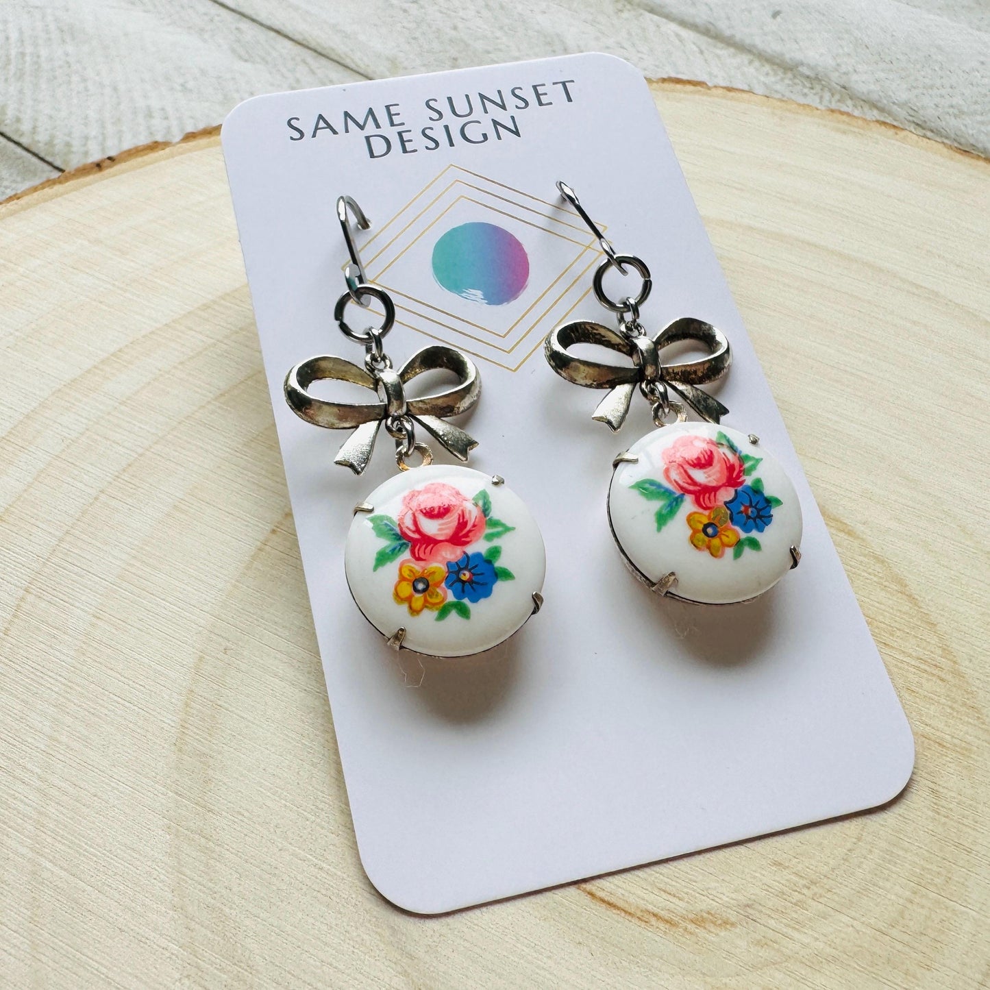 Bow Earrings, Flower Earrings, Fairycore Jewelry, Cottagecore Jewelry, Nature Lover Gift, Unique Gifts for Teachers, Plant Mom Gifts for Her