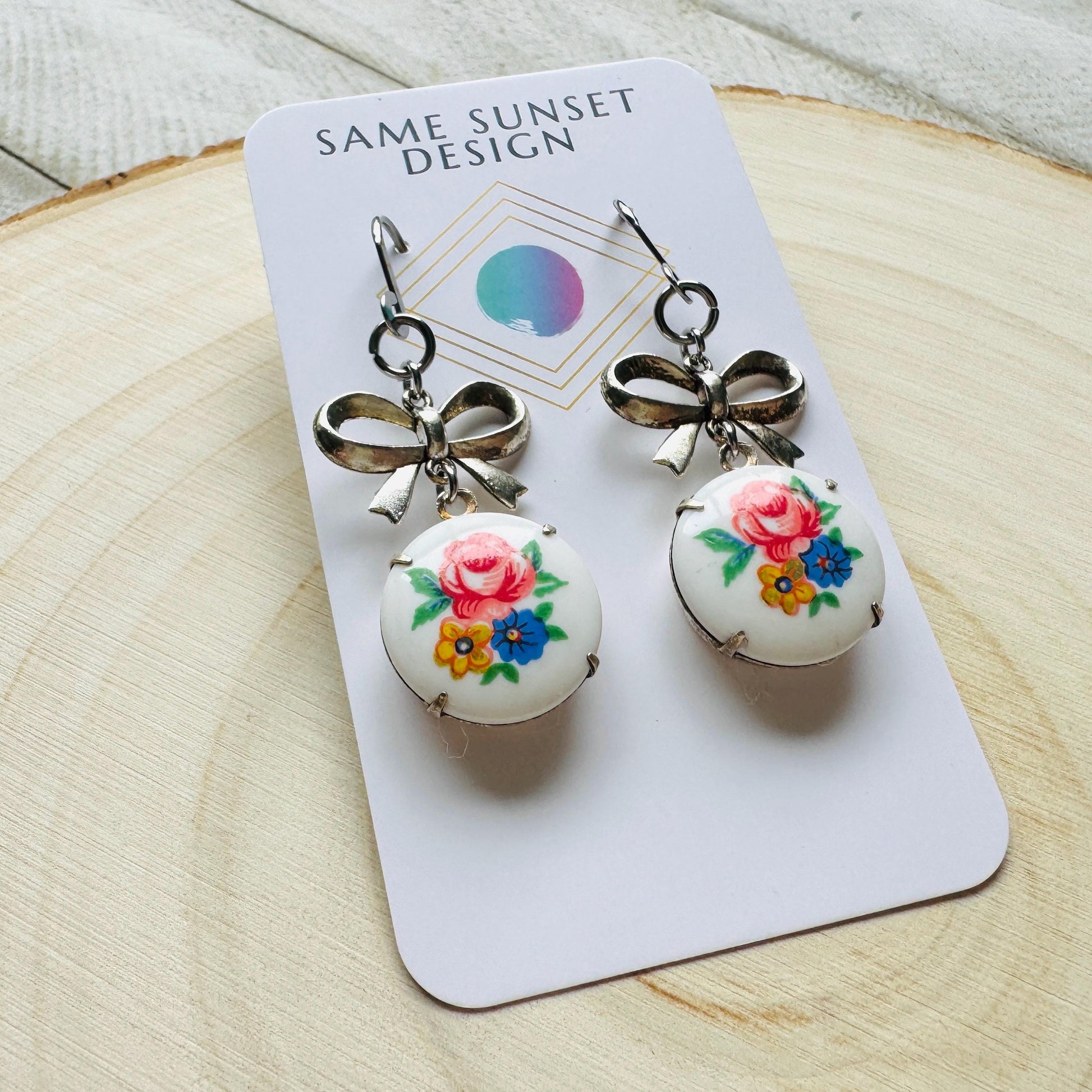 Bow Earrings, Flower Earrings, Fairycore Jewelry, Cottagecore Jewelry, Nature Lover Gift, Unique Gifts for Teachers, Plant Mom Gifts for Her