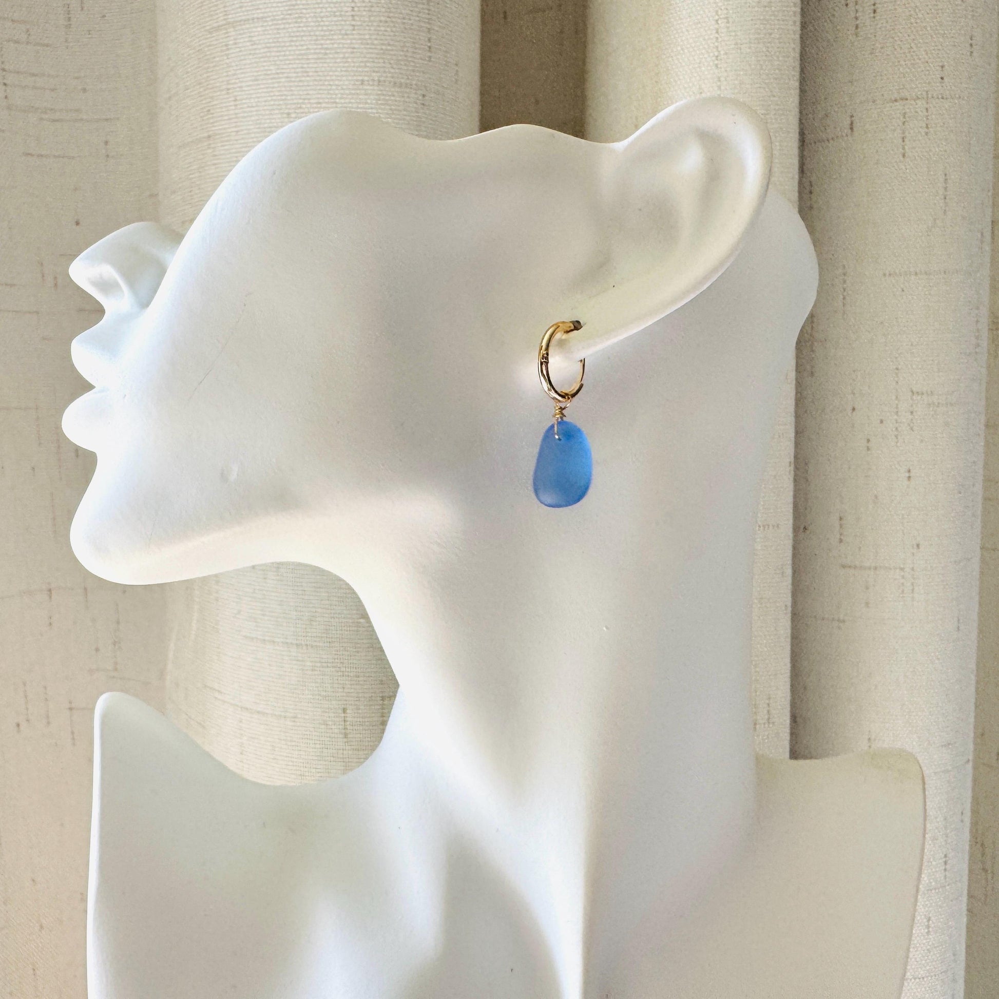 Sea Glass Earrings Dangle, Beachy Jewelry, Huggie Hoop Earrings, Blue Earrings, Trendy Jewelry, Boho Hippie Jewelry, Friend Gifts for Women