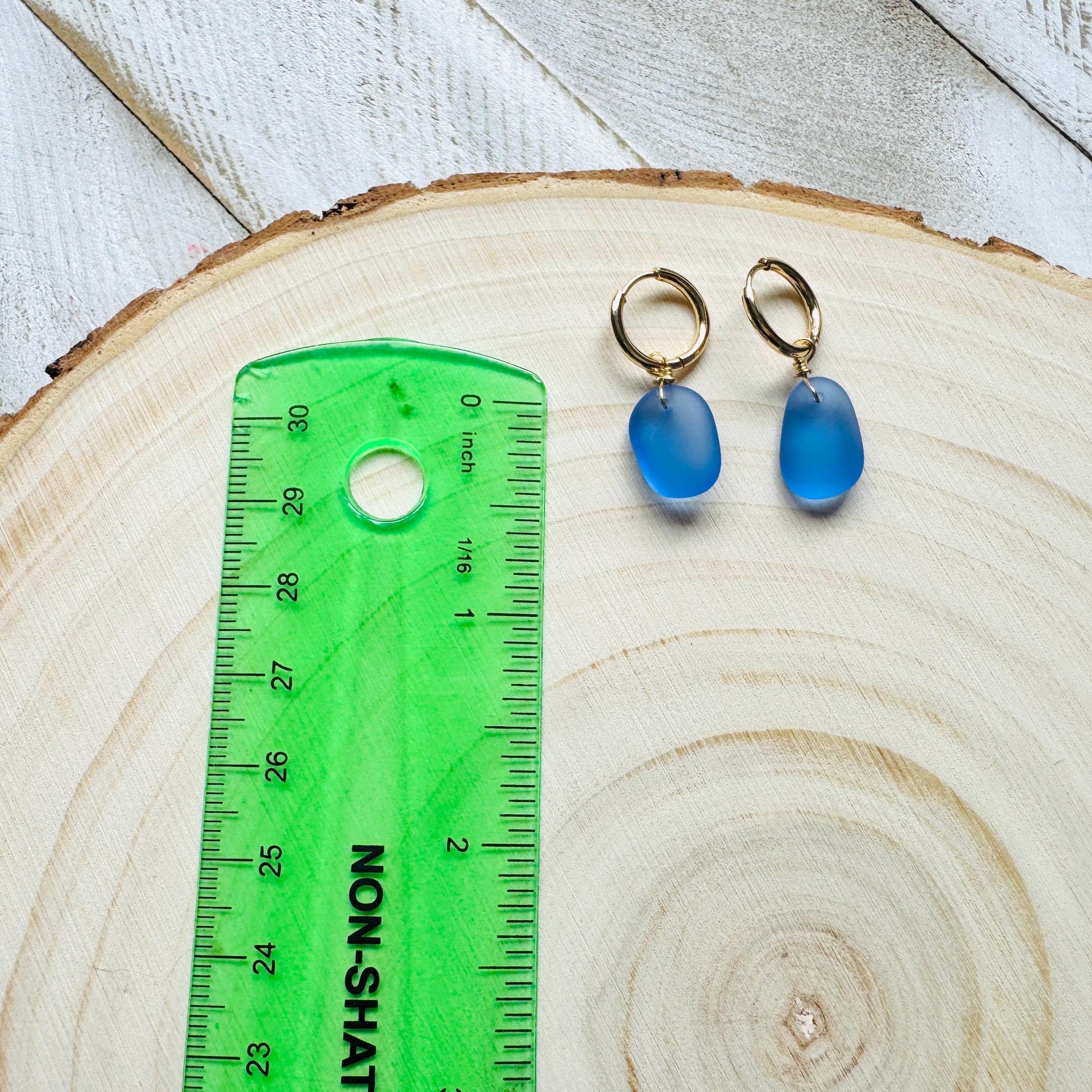 Sea Glass Earrings Dangle, Beachy Jewelry, Huggie Hoop Earrings, Blue Earrings, Trendy Jewelry, Boho Hippie Jewelry, Friend Gifts for Women
