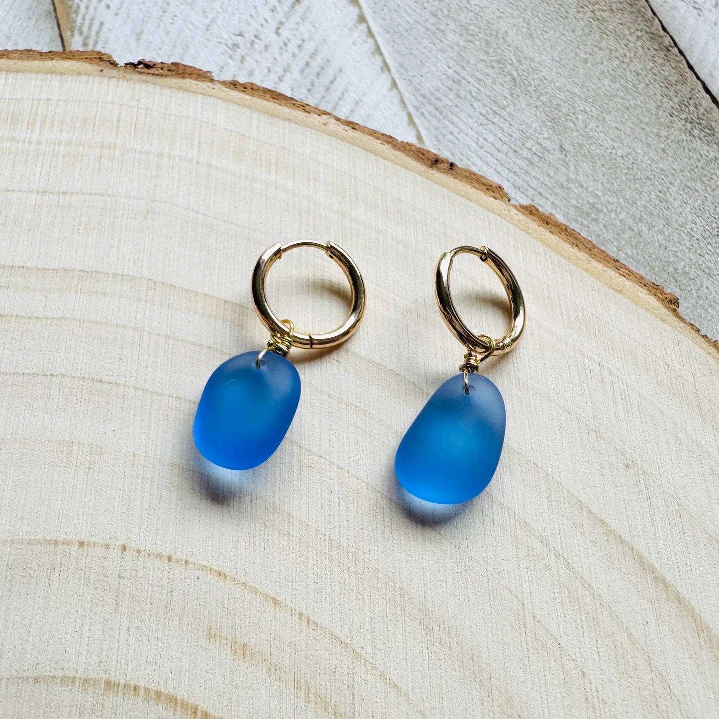 Sea Glass Earrings Dangle, Beachy Jewelry, Huggie Hoop Earrings, Blue Earrings, Trendy Jewelry, Boho Hippie Jewelry, Friend Gifts for Women