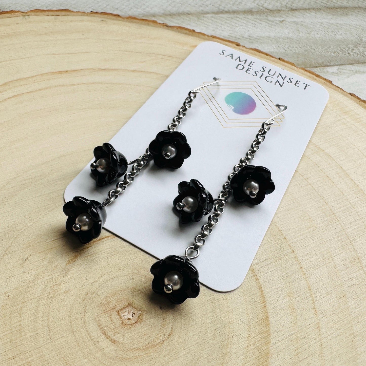 Flower Earrings, Pearl Earrings Dangle, Cottagecore Jewelry, Fairycore Jewelry, Gothic Earrings for Women, Corporate Goth, Plant Mom Gift