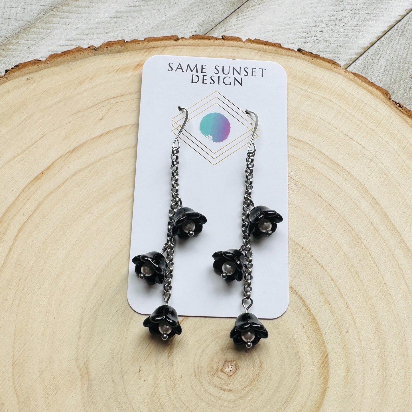Flower Earrings, Pearl Earrings Dangle, Cottagecore Jewelry, Fairycore Jewelry, Gothic Earrings for Women, Corporate Goth, Plant Mom Gift