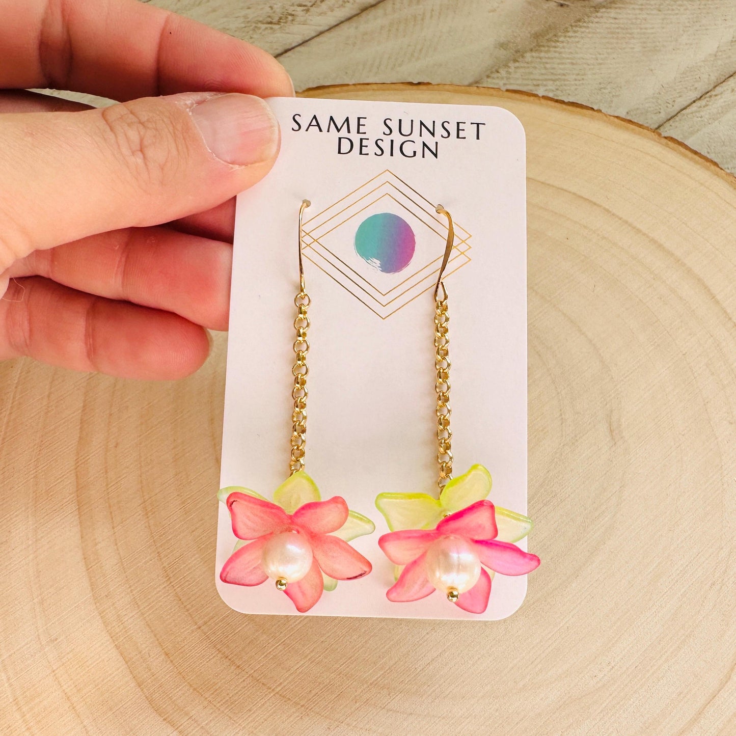 Flower Earrings, Pearl Earrings Dangle, Cottagecore Jewelry, Boho Jewelry for Bride, Plant Mom Gift, Coquette Gifts for Friend, Teacher Gift