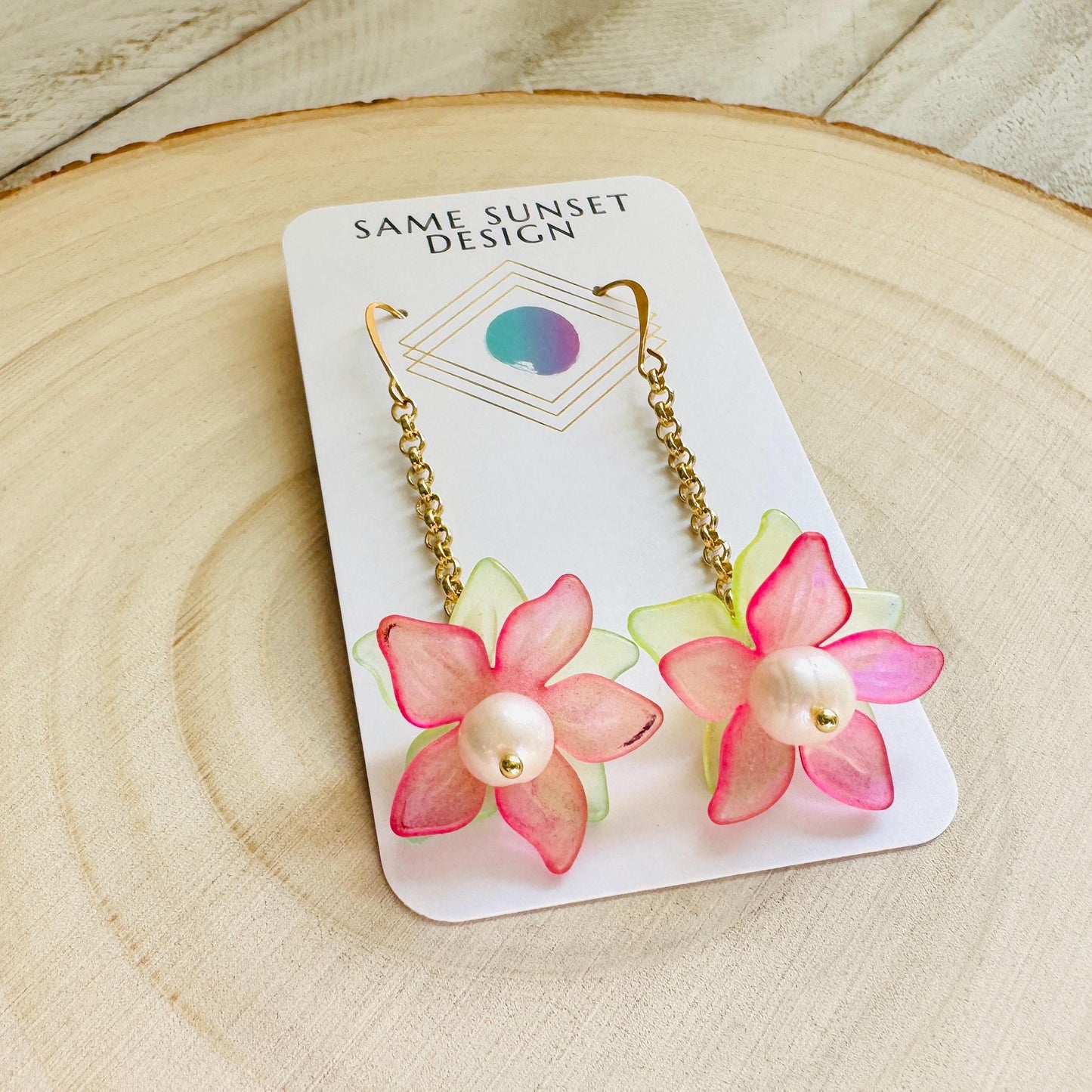 Flower Earrings, Pearl Earrings Dangle, Cottagecore Jewelry, Boho Jewelry for Bride, Plant Mom Gift, Coquette Gifts for Friend, Teacher Gift