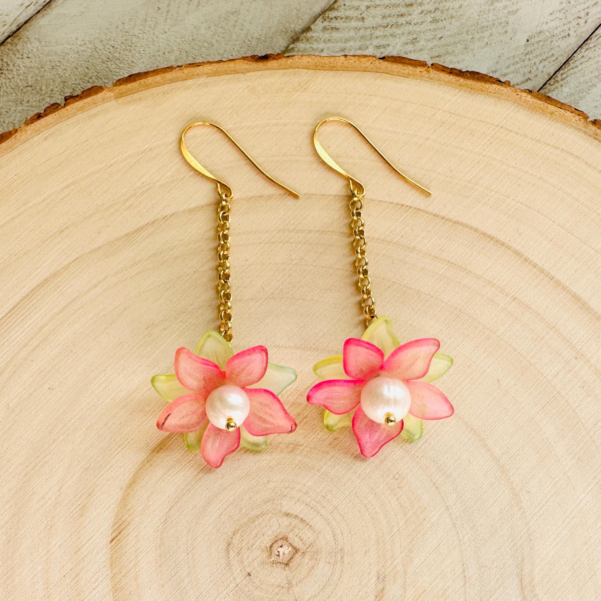 Flower Earrings, Pearl Earrings Dangle, Cottagecore Jewelry, Boho Jewelry for Bride, Plant Mom Gift, Coquette Gifts for Friend, Teacher Gift