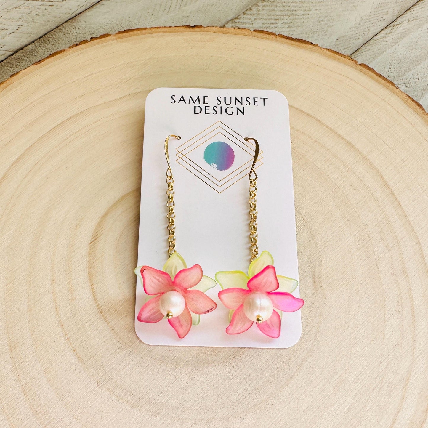 Flower Earrings, Pearl Earrings Dangle, Cottagecore Jewelry, Boho Jewelry for Bride, Plant Mom Gift, Coquette Gifts for Friend, Teacher Gift
