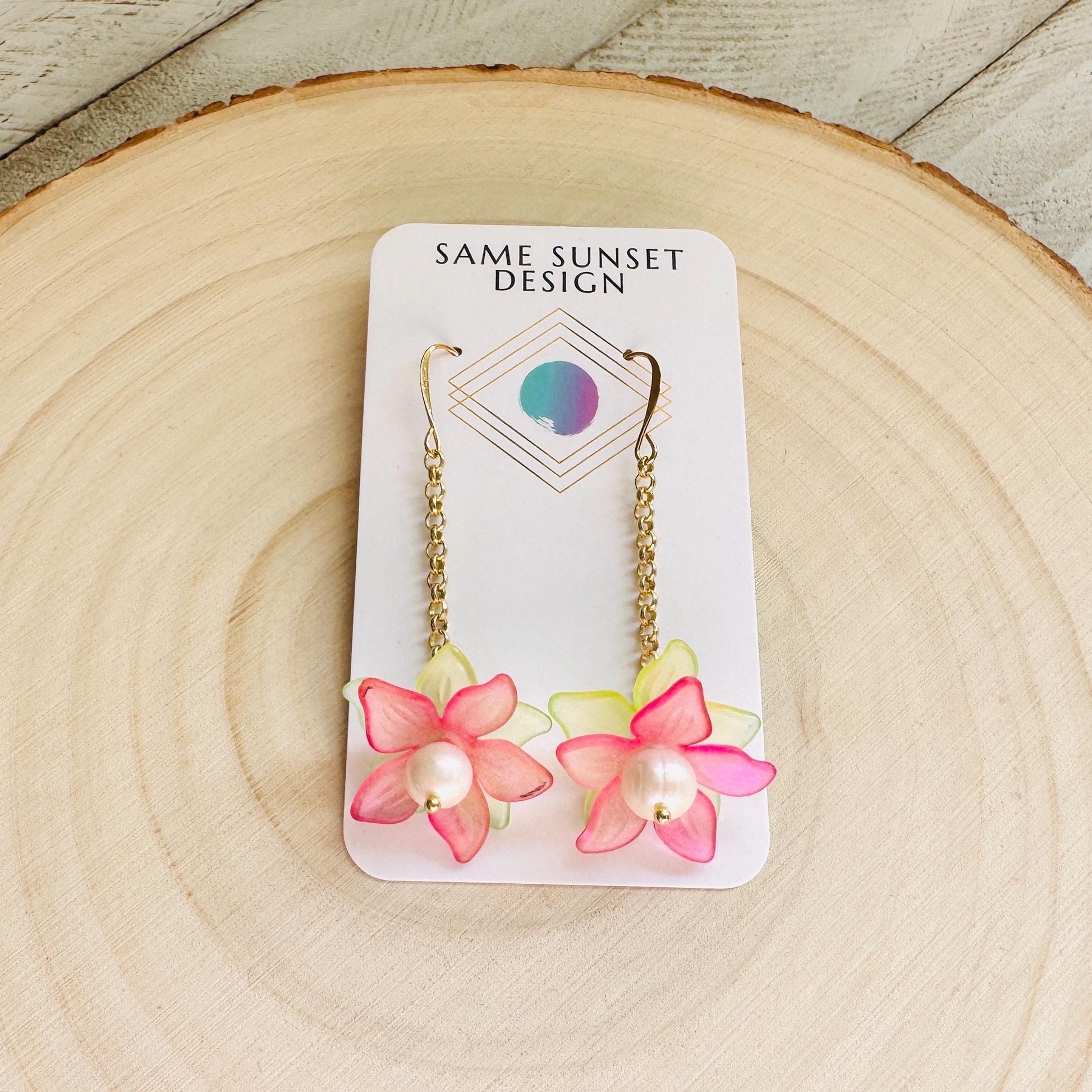 Flower Earrings, Pearl Earrings Dangle, Cottagecore Jewelry, Boho Jewelry for Bride, Plant Mom Gift, Coquette Gifts for Friend, Teacher Gift