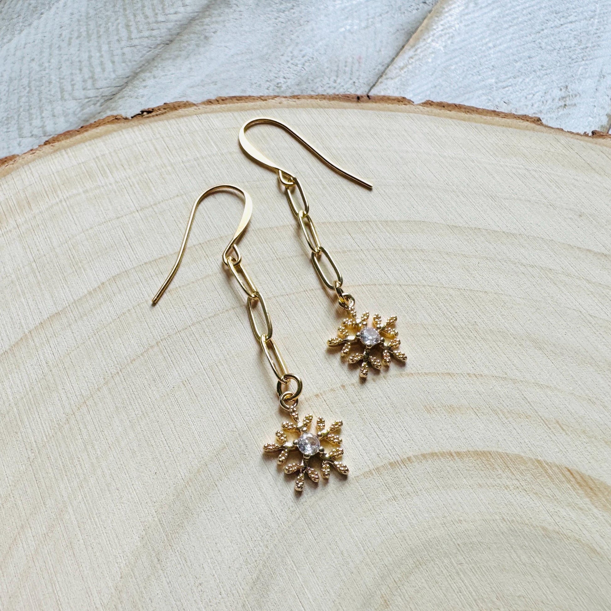 Snowflake Earrings, Holiday Earrings Dangle, Winter Earrings Dangle, Coquette Gifts for Girls, Teacher Gift, Friend Gifts for Birthday