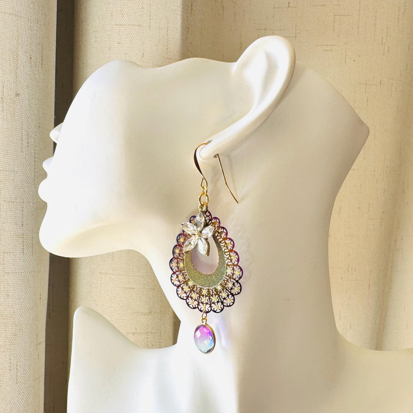 Quartz Earrings, Flower Jewelry, Fairycore Jewelry Gold, Whimsical Gifts, Boho Chic, College Gifts for Daughter, Friend Gifts for Birthday