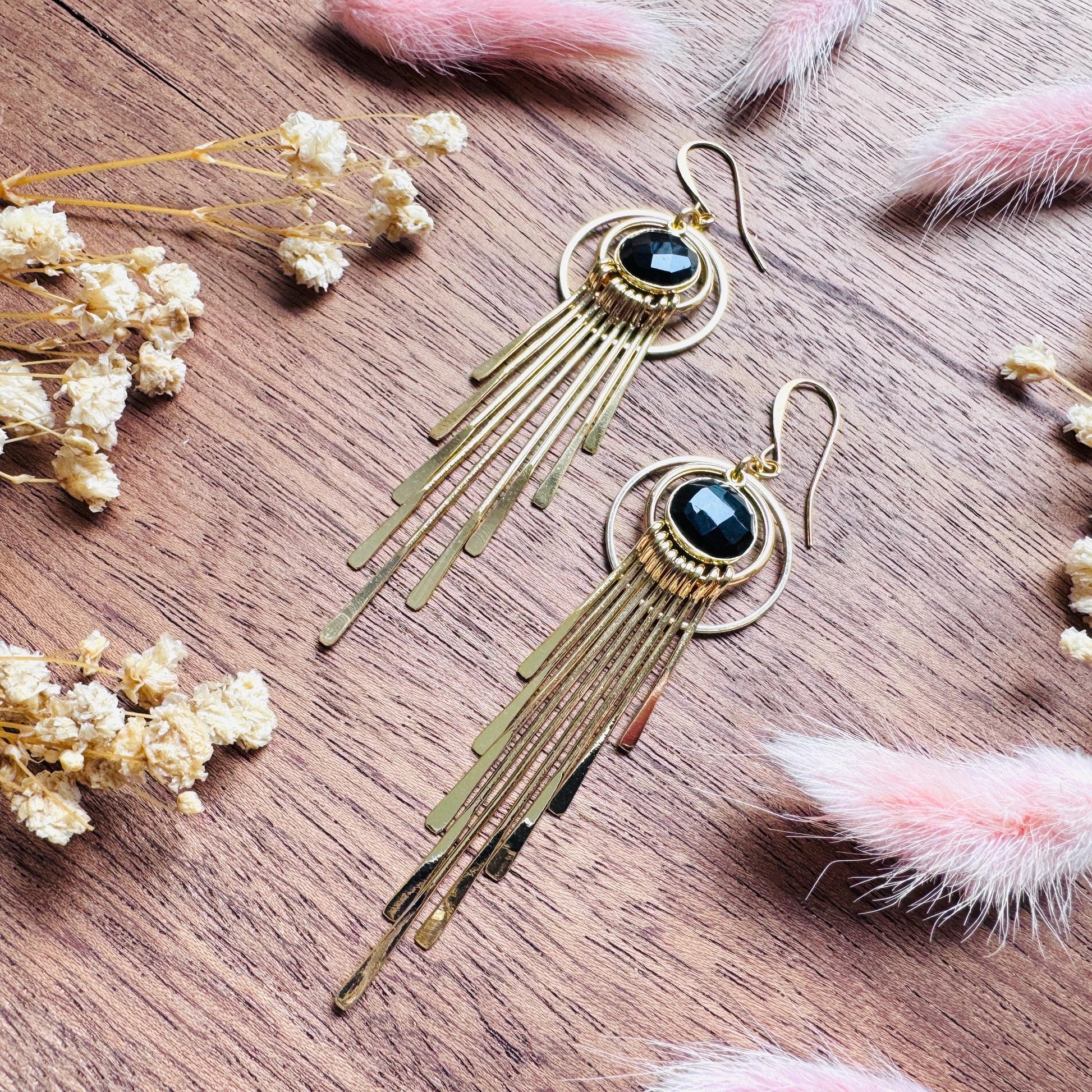 Onyx Earrings Dangle, Fringe Earrings, Witchy Earrings, Boho Earrings Gold, Gemstone Earrings, Art Deco Earrings, Bridal Jewelry, Black