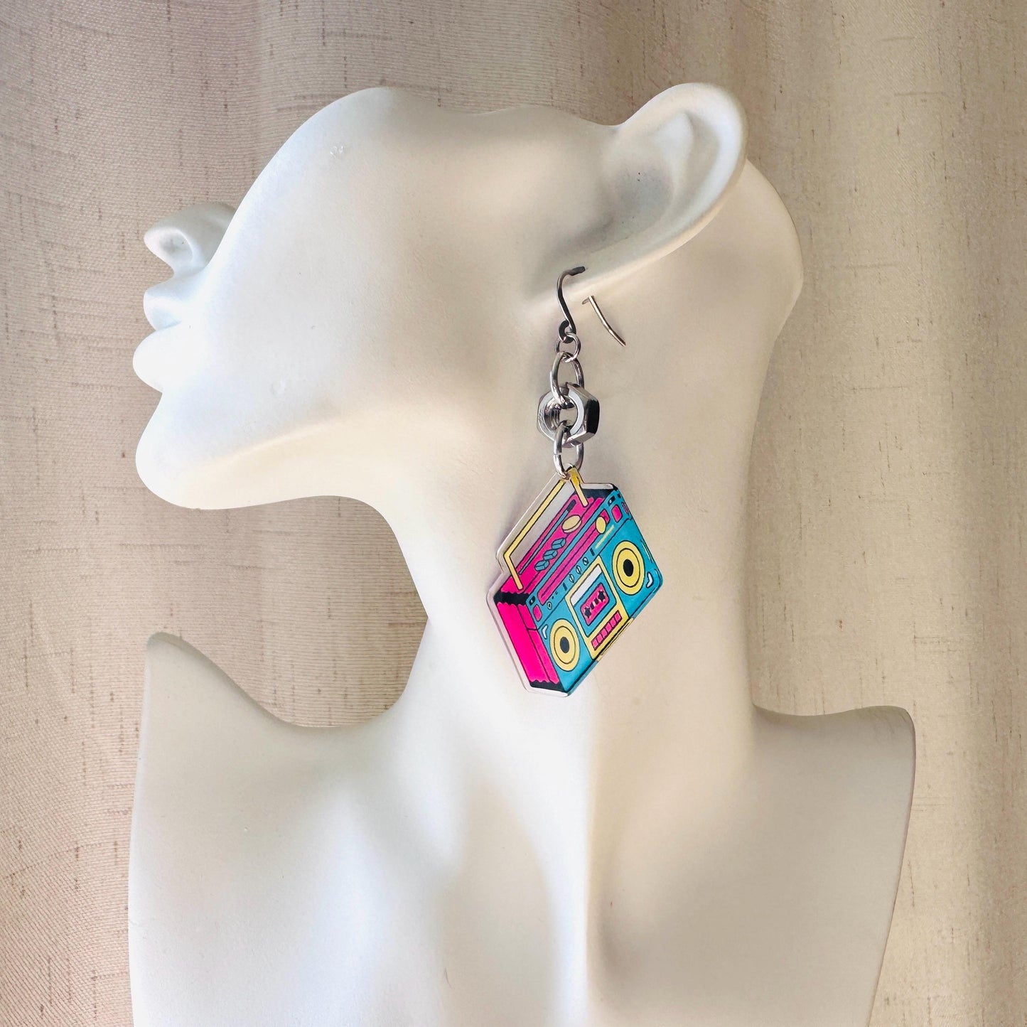 Boombox Earrings, 90s Vibes, 80s Aesthetic, Trendy Jewelry 2026, Vintage Style Earrings, Tween Jewelry, Goth Girl Gifts, Retro, Fun Jewelry