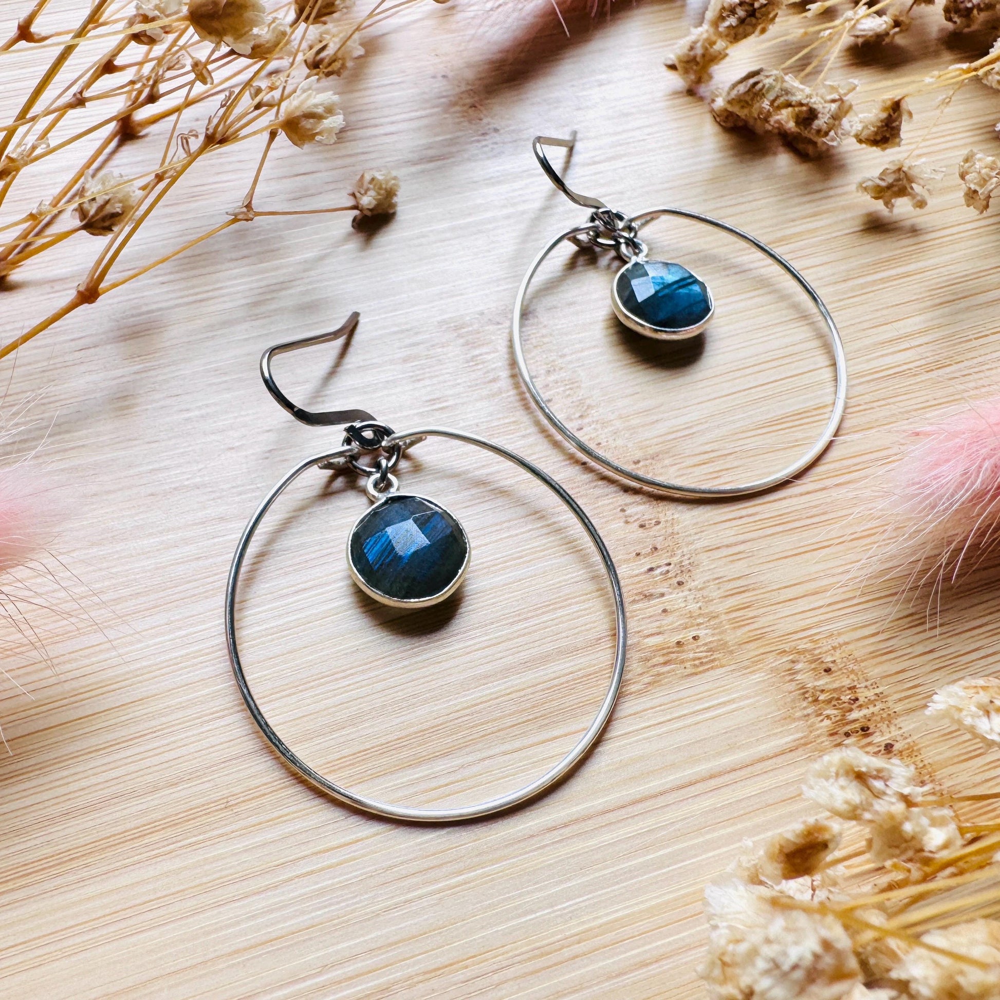 Labradorite Earrings, Silver Hoop Earrings, Natural Gemstone Jewelry, Wedding Jewelry, Trendy Jewelry 2026, Boho, Mothers Day Gift Ideas