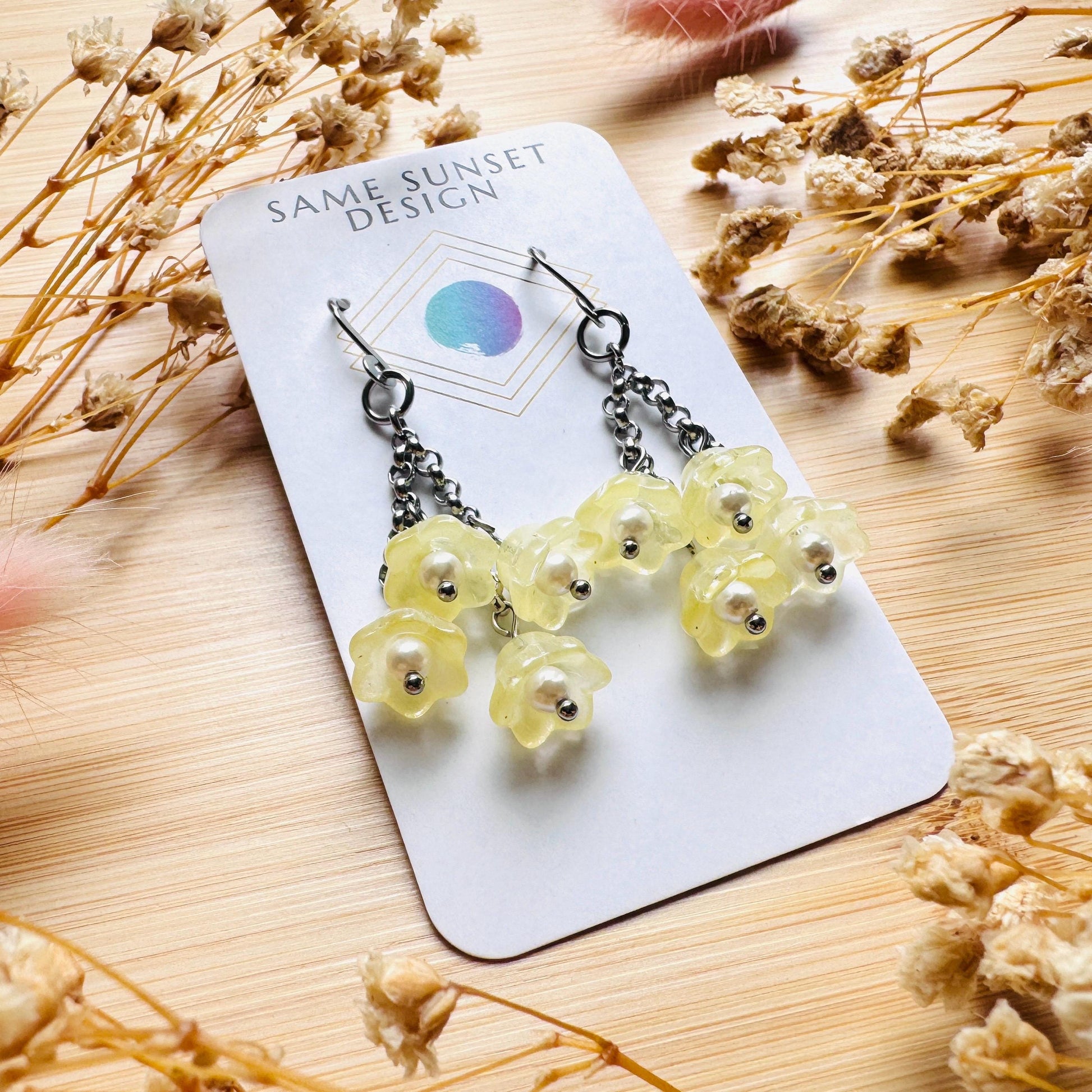 Glass Flower Earrings, Silver Earrings, Pearl Earrings Dangle, Goth Earrings, Bridesmaid Jewelry, Cottagecore Jewelry, Kawaii Gifts