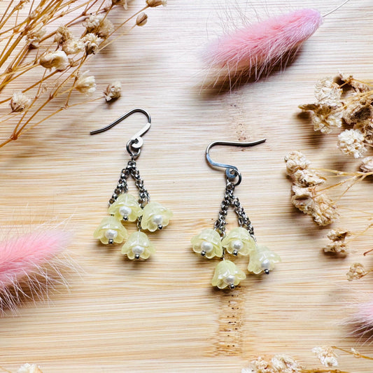 Glass Flower Earrings, Silver Earrings, Pearl Earrings Dangle, Goth Earrings, Bridesmaid Jewelry, Cottagecore Jewelry, Kawaii Gifts