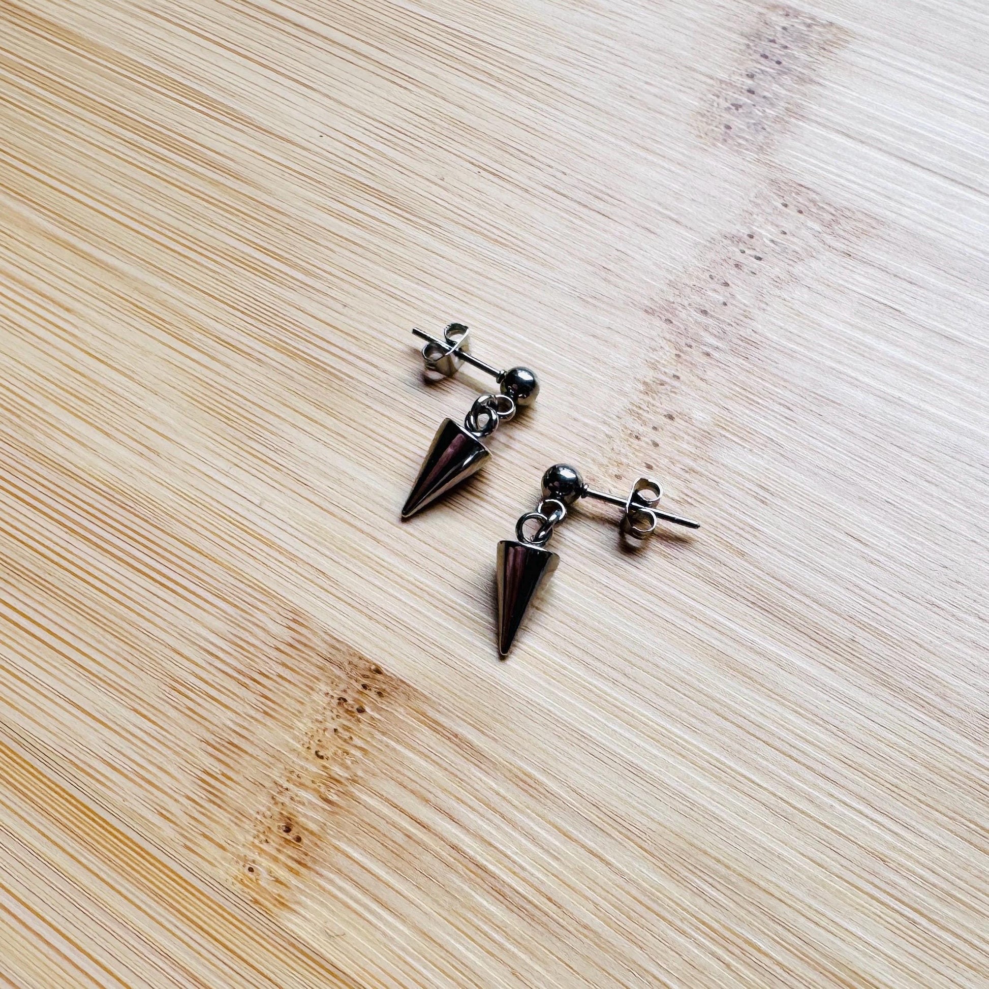Spike Stud Earrings, Punk Jewelry Men, Goth Jewelry, Sweet 16 Gift for Niece, 90s Vibes, Unique Birthday Gift for Best Friend, Post Earrings