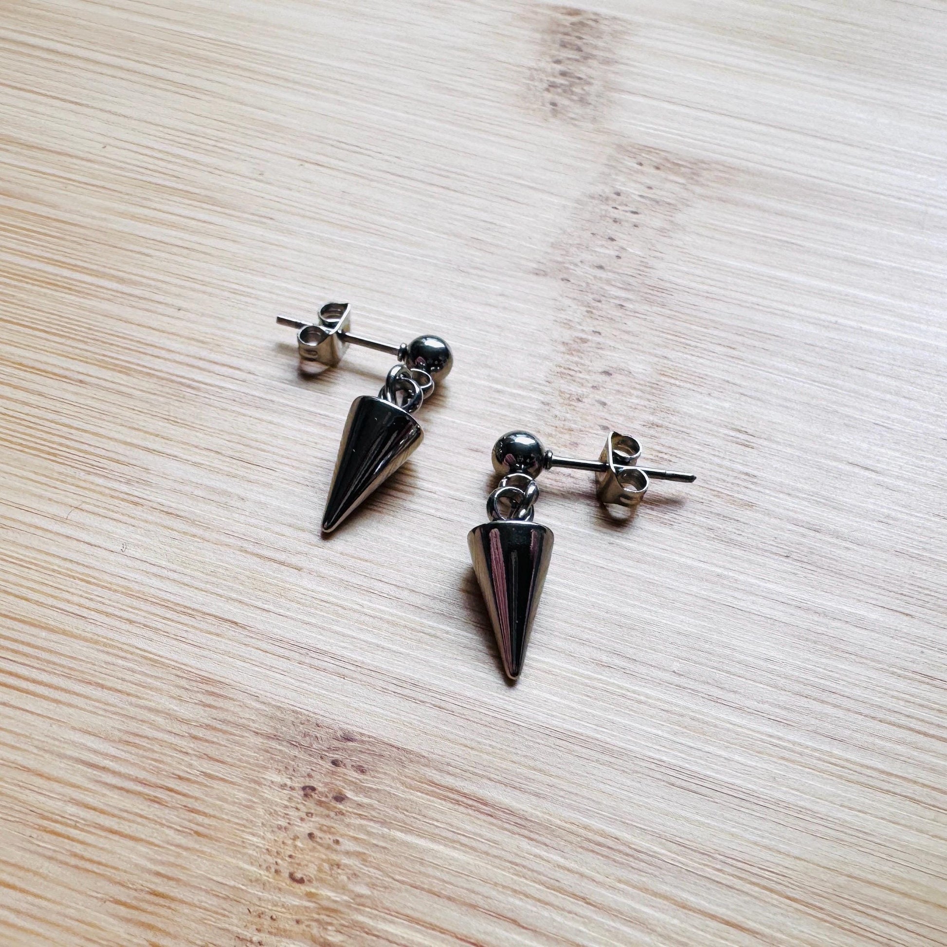 Spike Stud Earrings, Punk Jewelry Men, Goth Jewelry, Sweet 16 Gift for Niece, 90s Vibes, Unique Birthday Gift for Best Friend, Post Earrings