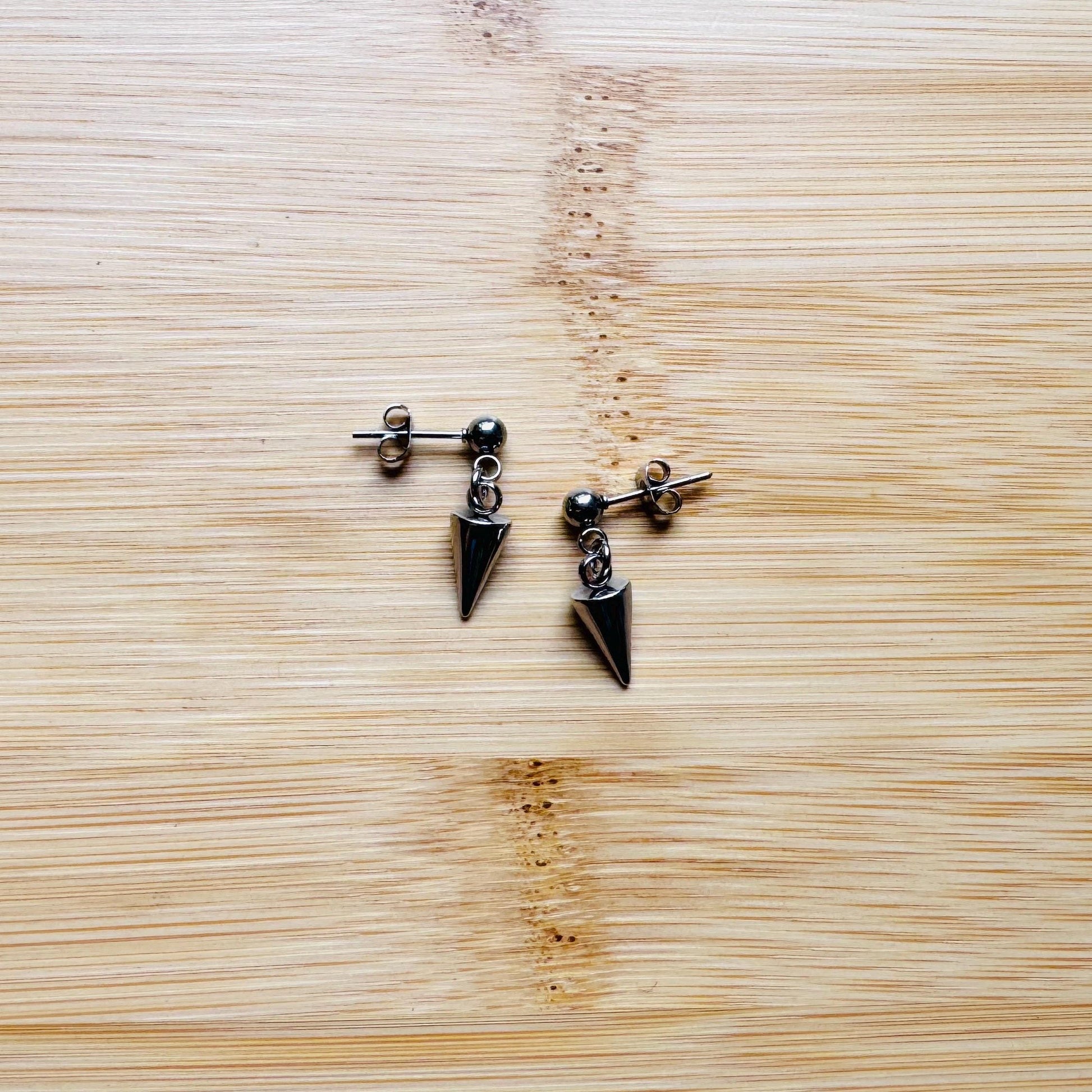Spike Stud Earrings, Punk Jewelry Men, Goth Jewelry, Sweet 16 Gift for Niece, 90s Vibes, Unique Birthday Gift for Best Friend, Post Earrings