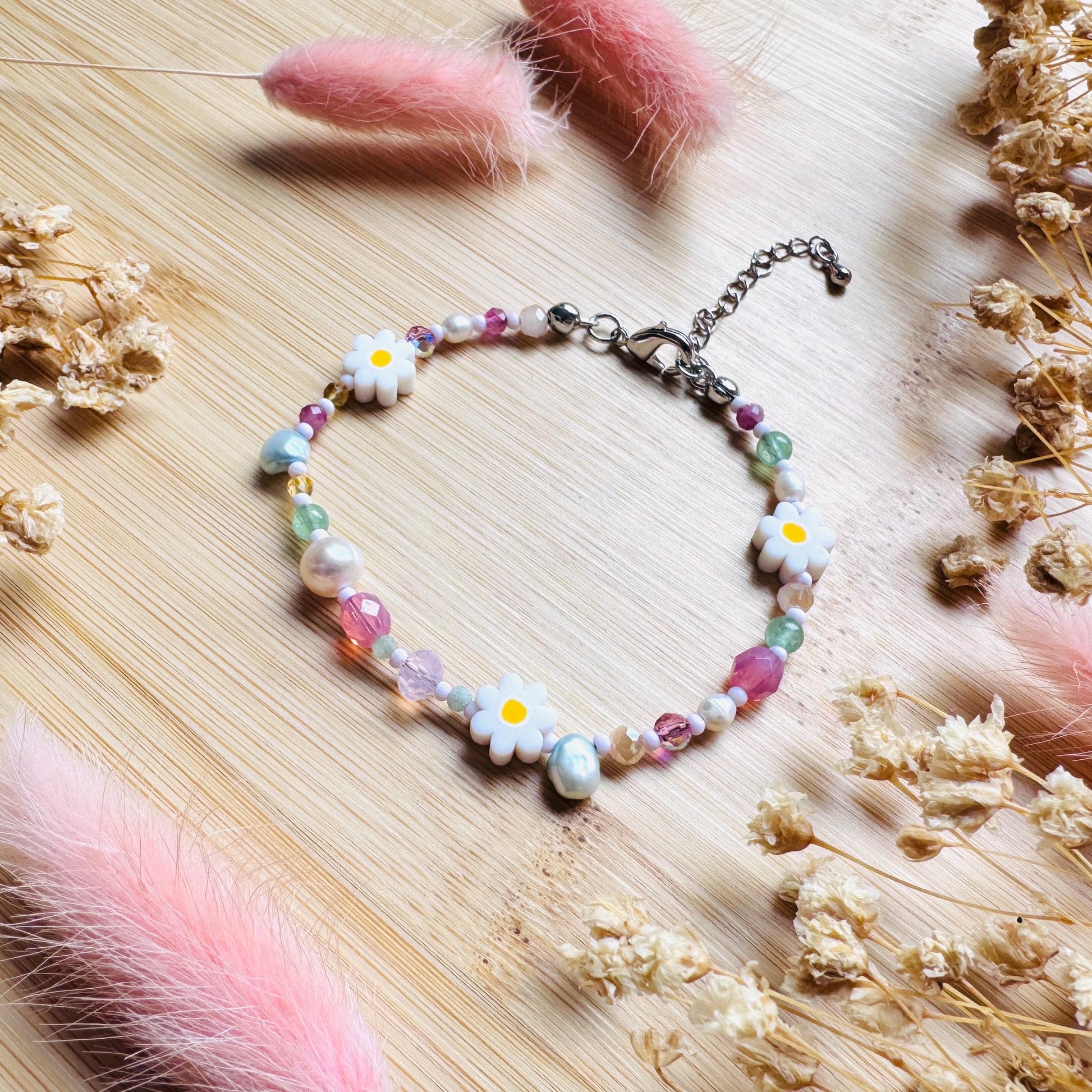 Beaded Bracelets for Women, Pearl Bracelet, Flower Bracelet, Fairycore Bracelet, Coquette Gifts for Friend, Cottagecore, Kawaii Gifts
