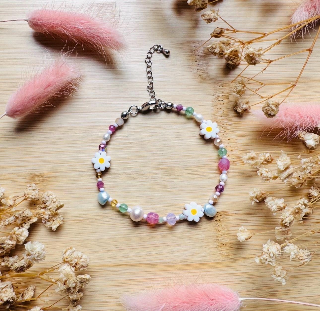 Beaded Bracelets for Women, Pearl Bracelet, Flower Bracelet, Fairycore Bracelet, Coquette Gifts for Friend, Cottagecore, Kawaii Gifts