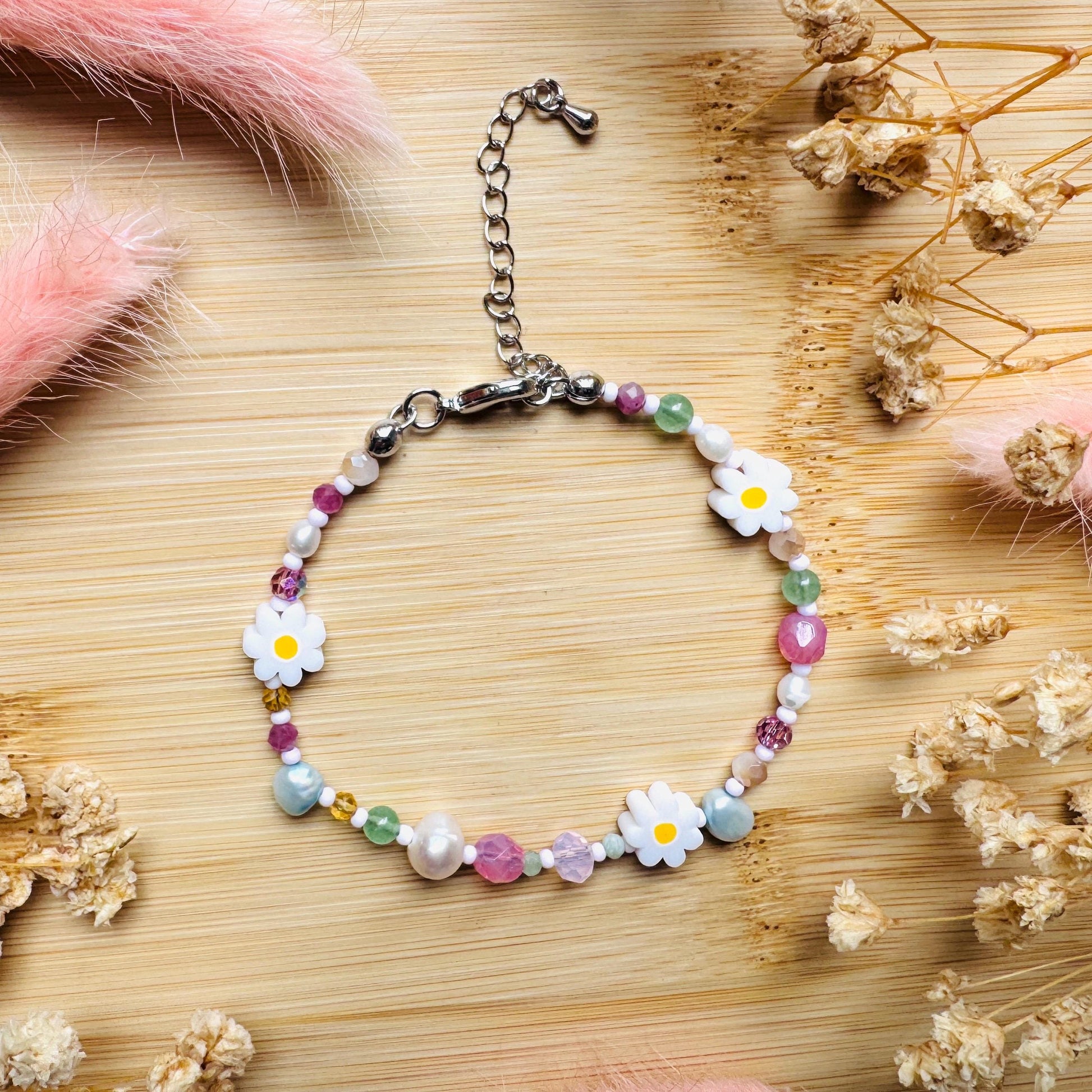 Beaded Bracelets for Women, Pearl Bracelet, Flower Bracelet, Fairycore Bracelet, Coquette Gifts for Friend, Cottagecore, Kawaii Gifts