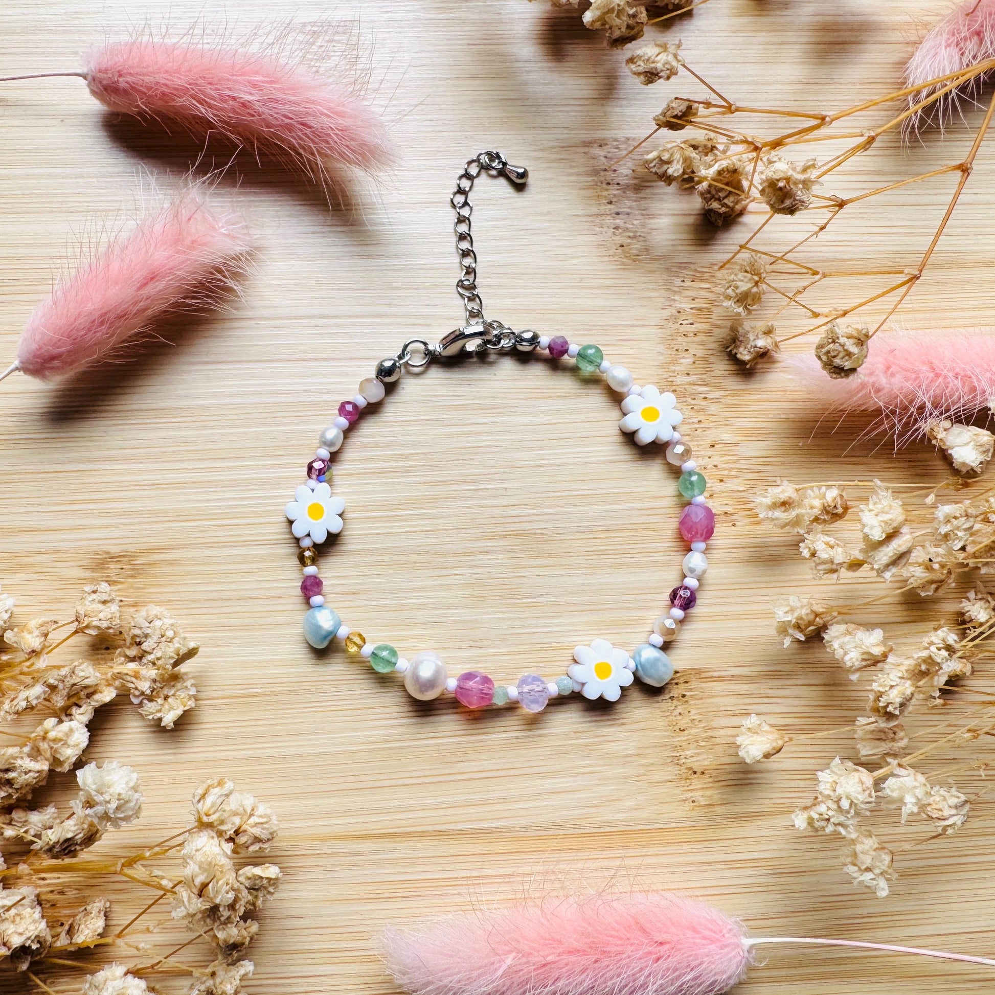 Beaded Bracelets for Women, Pearl Bracelet, Flower Bracelet, Fairycore Bracelet, Coquette Gifts for Friend, Cottagecore, Kawaii Gifts
