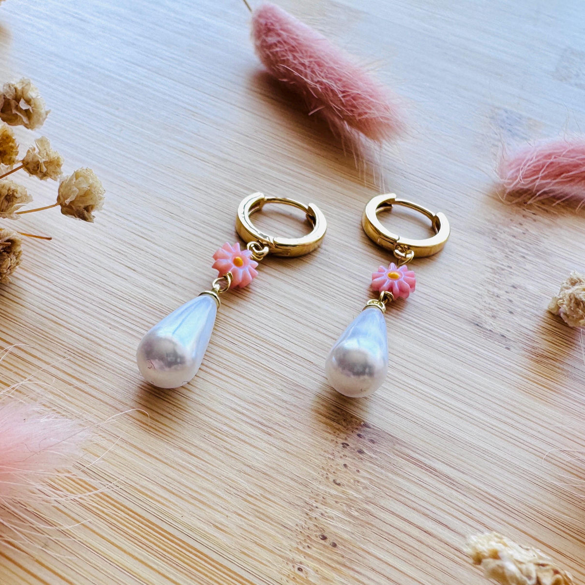Flower Earrings, Daisy Earrings, Huggie Hoop Earrings, Botanical Earrings, Cottagecore Jewelry, Anniversary Gift for Girlfriend, Pink