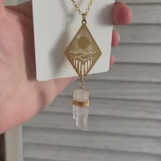 Mountain Necklace, Quartz Necklace Gold, Healing Crystal Gifts, Metaphysical Stones, Boho Necklace, Boho Jewelry Gift for Girlfriend, Nature