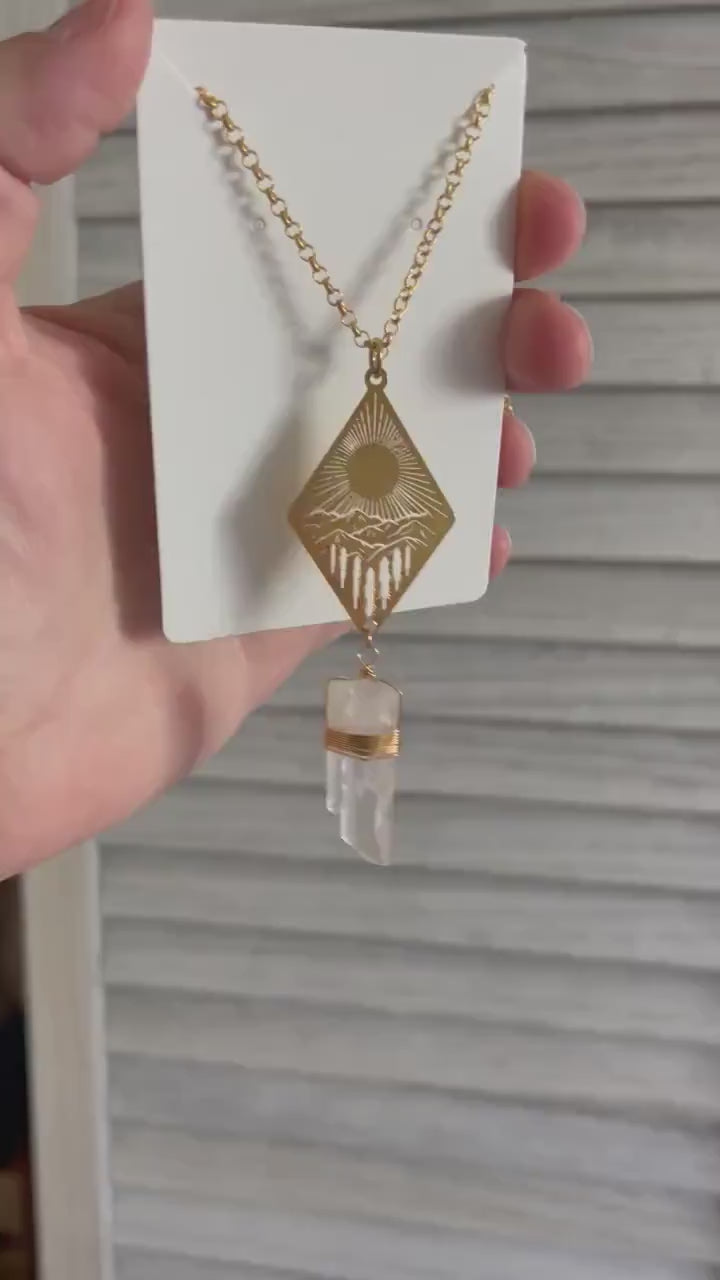 Mountain Necklace, Quartz Necklace Gold, Healing Crystal Gifts, Metaphysical Stones, Boho Necklace, Boho Jewelry Gift for Girlfriend, Nature