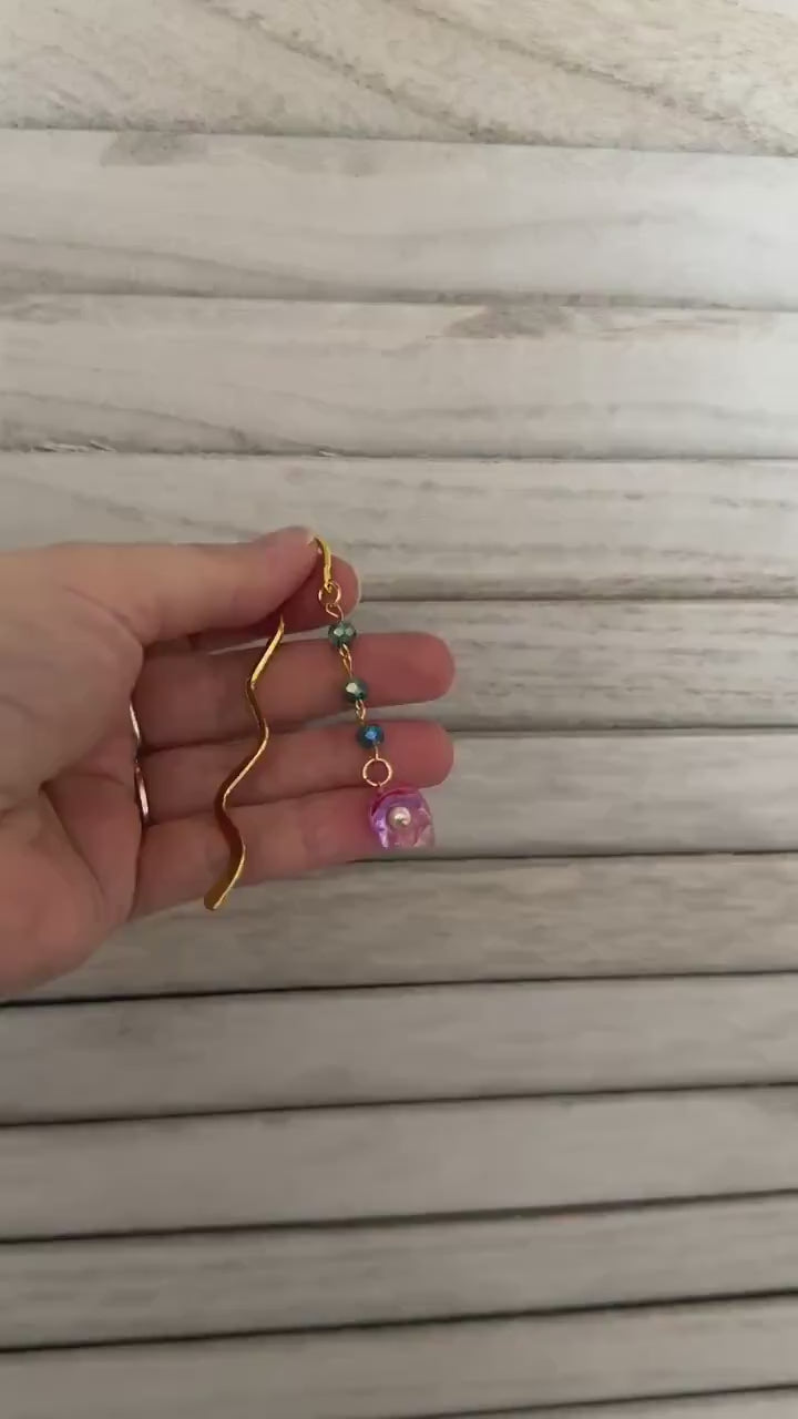 Flower Bookmark, Crystal Bookmark, Cottagecore Bookmark, Bookmark for Women, Book Lover Gift, Cute Bookmarks with Charms, Sweet 16 Gift
