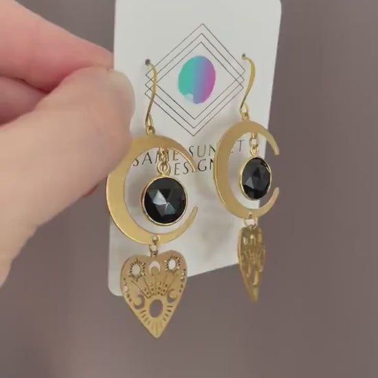 Chalcedony Earrings, Goth Heart Earrings, Trendy Jewelry for Teens, Witchy Jewelry for Women, Celestial Jewelry Witchy, Witchy Earrings